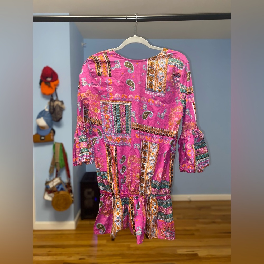 Fun patterned shirt - Picture 4 of 5